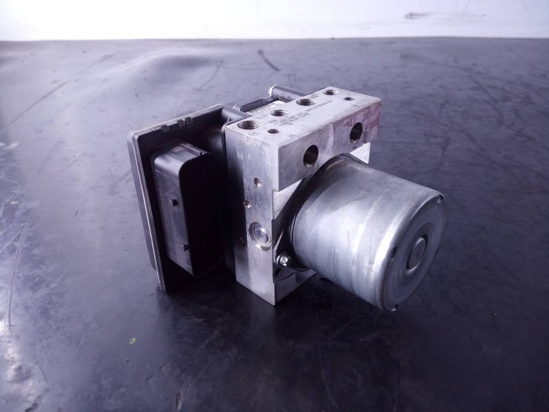 Recambio de abs para bmw x1 (e84) sdrive 18d referencia OEM IAM 3451676855001 6768550 P3-A8-24-2