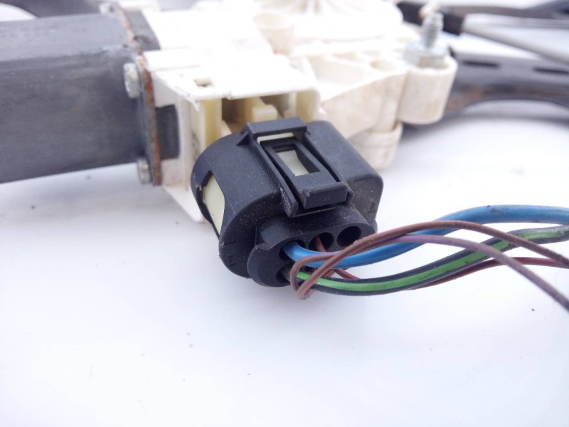 Recambio de elevalunas delantero izquierdo para bmw x1 (e84) sdrive 16d referencia OEM IAM 0130822226  E1-A3-44-1