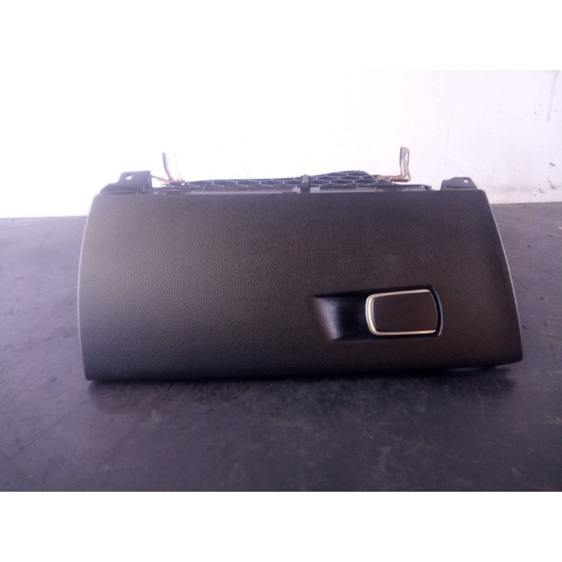 Recambio de guantera para bmw serie 1 lim. (f20/f21) 116d sport line referencia OEM IAM   P2-A2-4