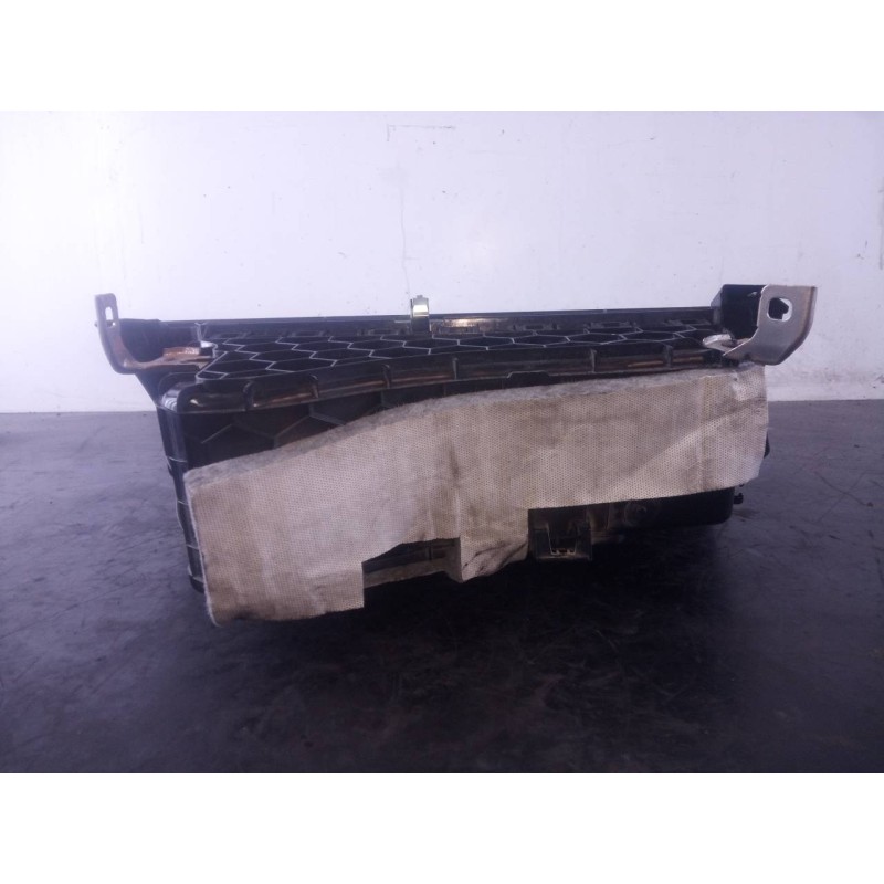 Recambio de guantera para bmw serie 1 lim. (f20/f21) 116d sport line referencia OEM IAM   P2-A2-4