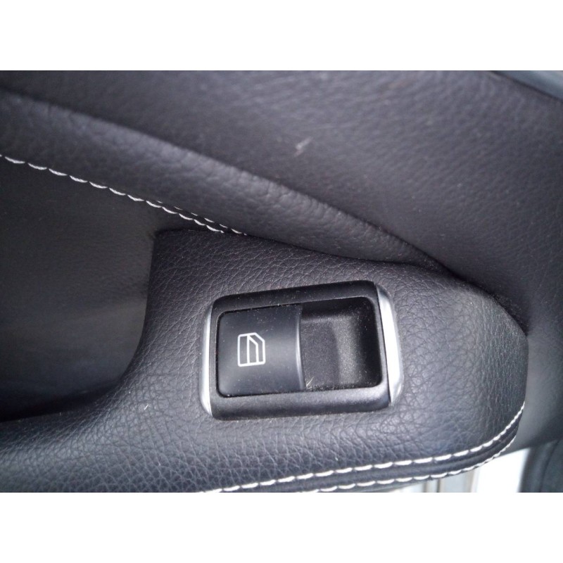 Recambio de mando elevalunas trasero izquierdo para mercedes-benz clase cla (w117) cla 200 cdi (117.308) referencia OEM IAM   