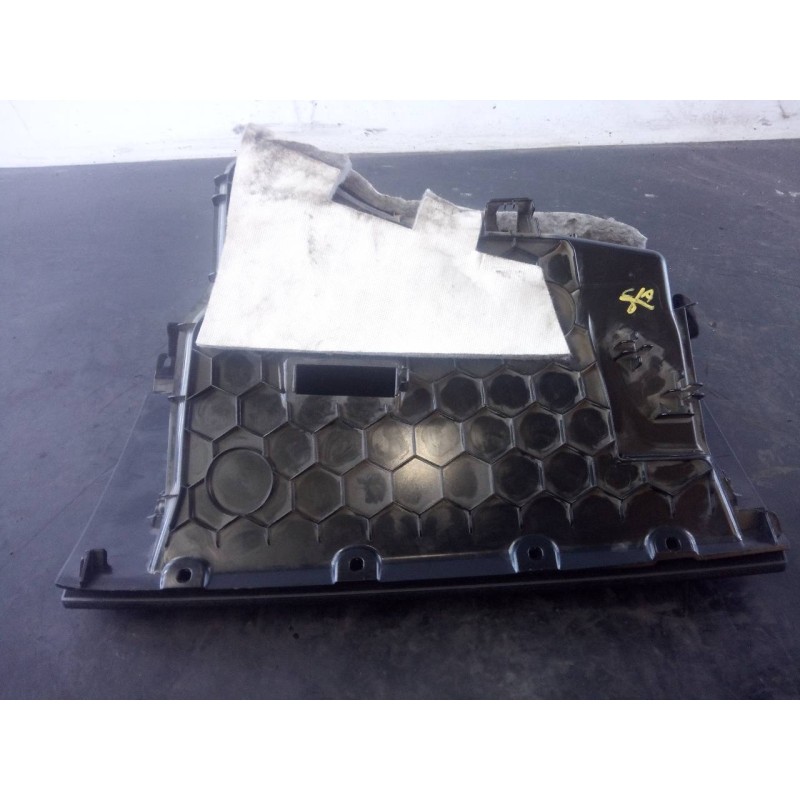 Recambio de guantera para bmw serie 1 lim. (f20/f21) 116d sport line referencia OEM IAM   P2-A2-4
