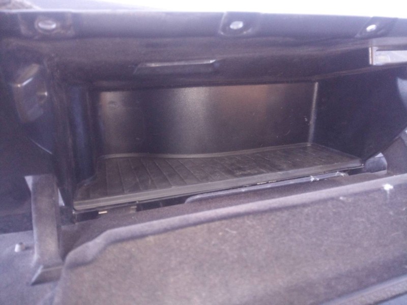 Recambio de guantera para bmw serie 1 lim. (f20/f21) 116d sport line referencia OEM IAM   P2-A2-4