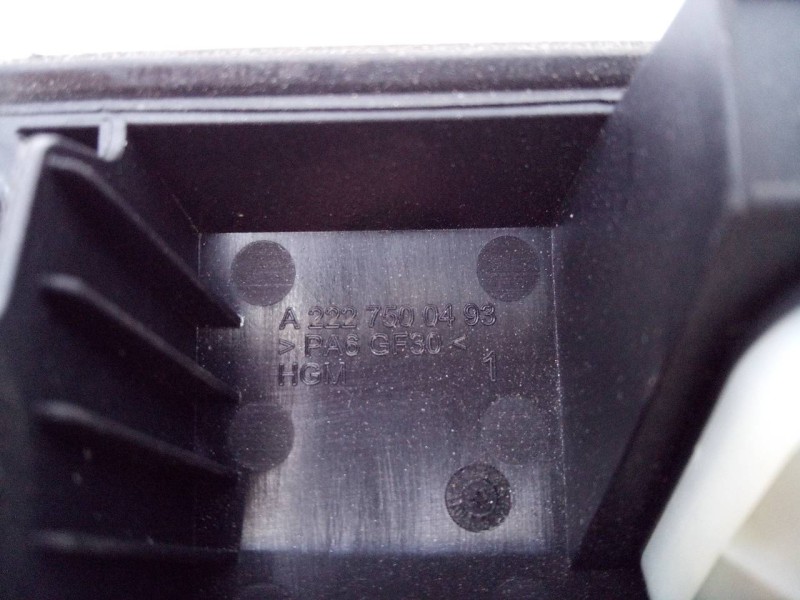 Recambio de maneta exterior porton para mercedes-benz clase cla (w117) cla 200 cdi (117.308) referencia OEM IAM A2227500493  E3-