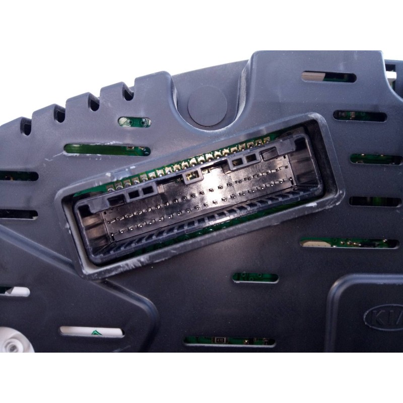 Recambio de cuadro instrumentos para kia sportage concept 4x2 referencia OEM IAM 940033U415  E3-A3-40-1