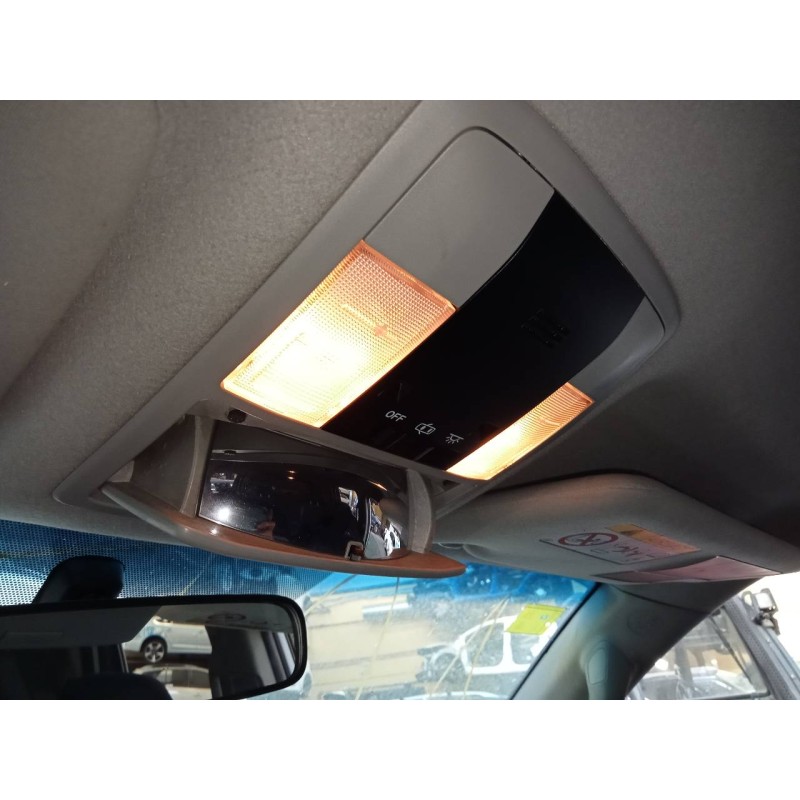 Recambio de luz interior para toyota land cruiser (j15) gx referencia OEM IAM   
