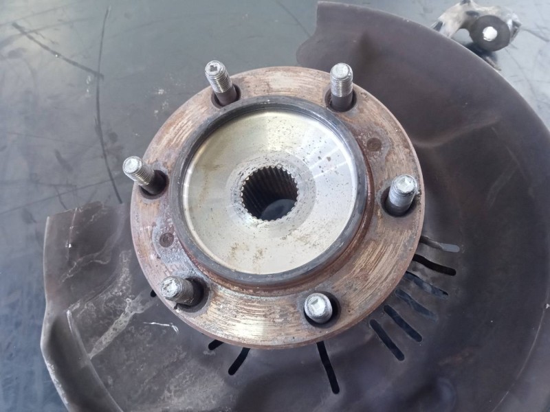 Recambio de mangueta delantera derecha para toyota land cruiser (j15) gx referencia OEM IAM W0875150708  P1-B3-7