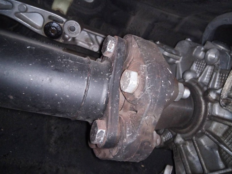 Recambio de transmision central para bmw serie 1 lim. (f20/f21) 116d sport line referencia OEM IAM   