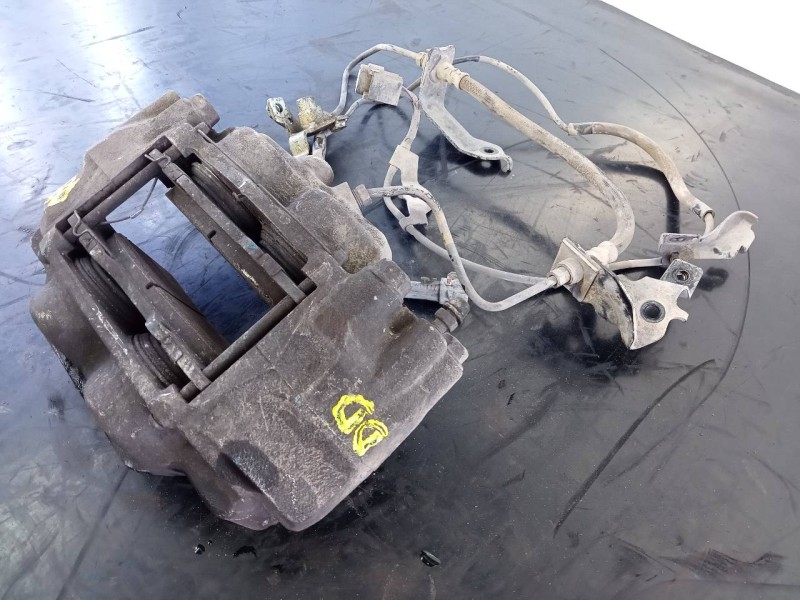 Recambio de pinza freno delantera derecha para toyota land cruiser (j15) gx referencia OEM IAM   P1-B3-7