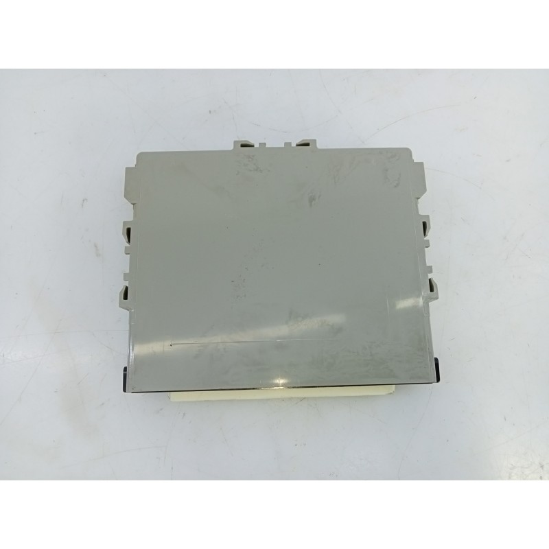 Recambio de modulo electronico para toyota land cruiser (j15) basis referencia OEM IAM 8999060201 2325005920 E3-B2-17-1