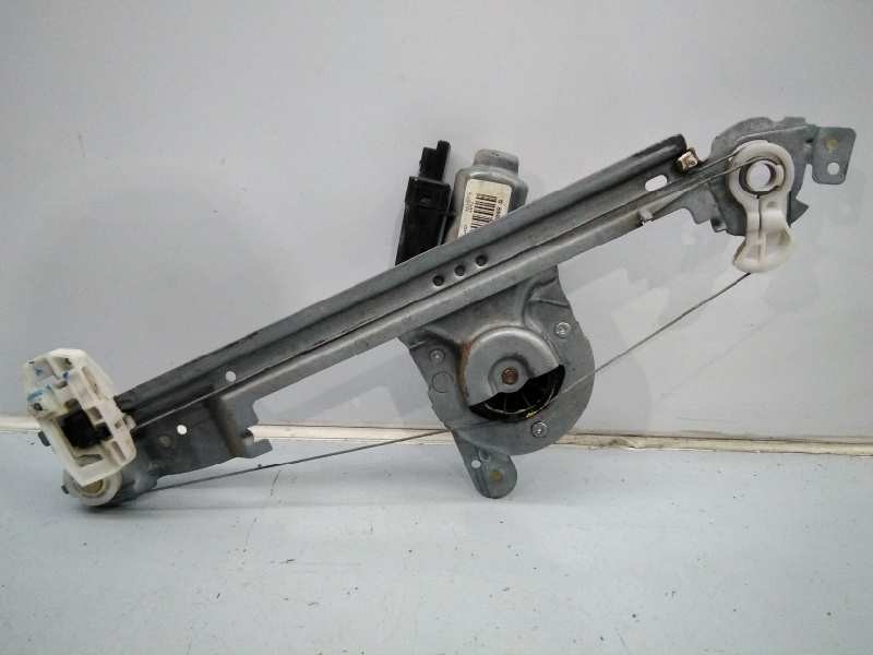 Recambio de elevalunas delantero izquierdo para renault scenic ii referencia OEM IAM 402049A  E1-A1-12-2