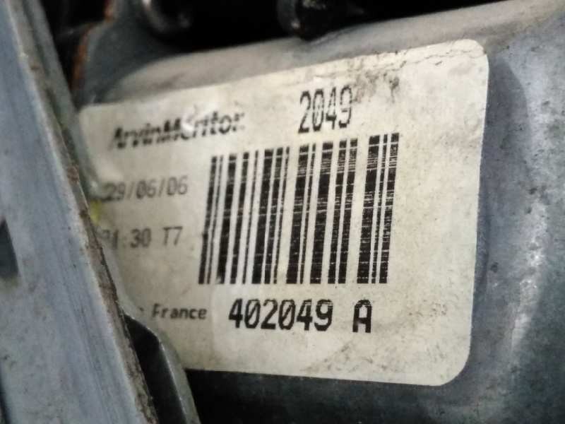 Recambio de elevalunas delantero izquierdo para renault scenic ii referencia OEM IAM 402049A  E1-A1-12-2