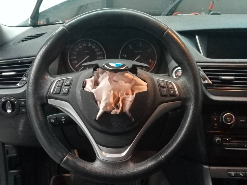 Recambio de volante para bmw x1 (e84) sdrive 18d referencia OEM IAM   