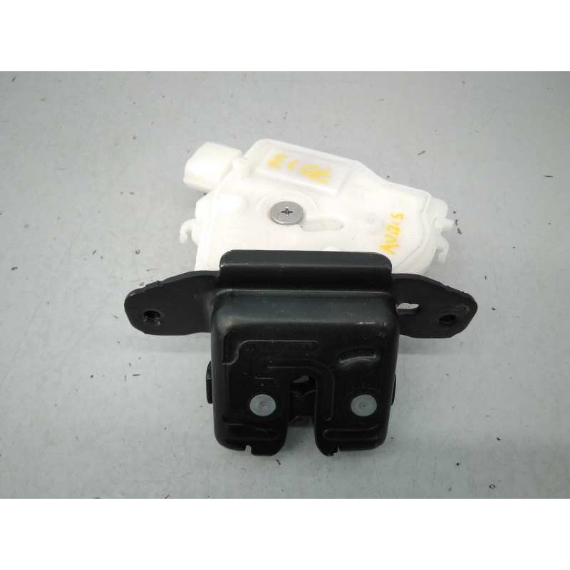 Recambio de cerradura maletero / porton para toyota auris active referencia OEM IAM   E3-B2-15-3