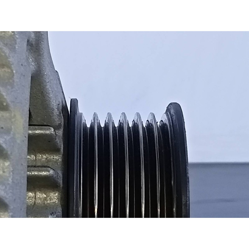 Recambio de alternador para bmw serie 3 touring (f31) 320d efficientdynamics edition referencia OEM IAM 764013104  P3-B5-12-2