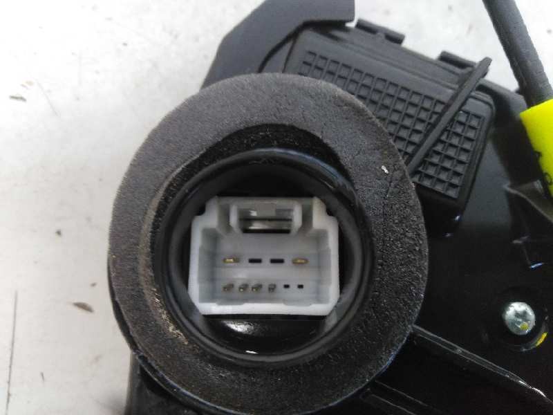 Recambio de cerradura puerta delantera izquierda para toyota auris active referencia OEM IAM A084219  E2-B4-13-2
