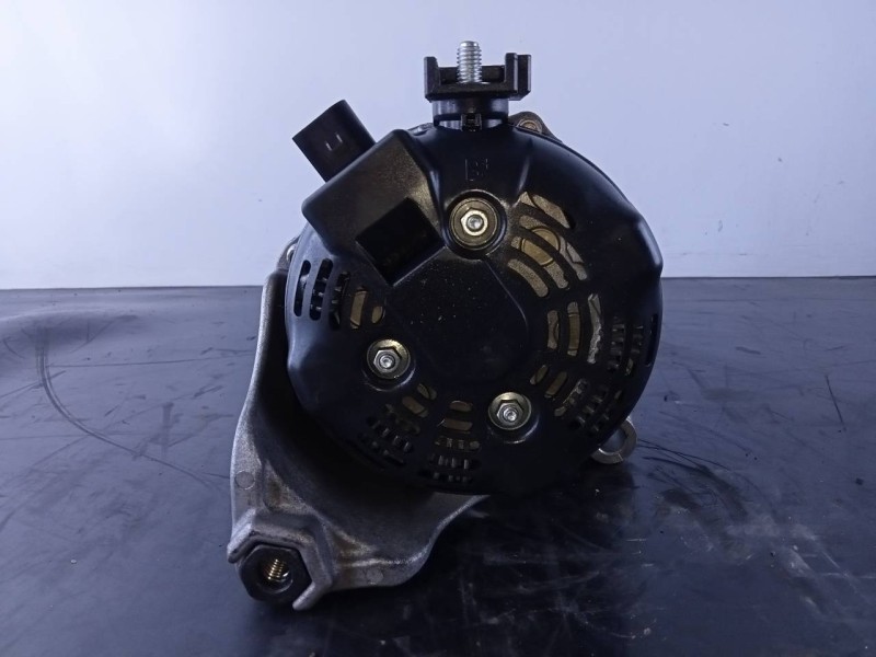 Recambio de alternador para bmw serie 3 touring (f31) 320d efficientdynamics edition referencia OEM IAM 764013104  P3-B5-12-2