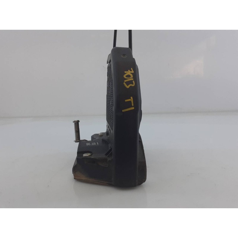 Recambio de cerradura puerta trasera izquierda para toyota auris active referencia OEM IAM   E2-B4-8-2