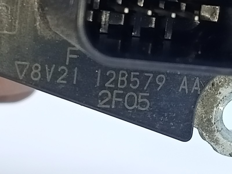 Recambio de caudalimetro para land rover evoque prestige referencia OEM IAM 8V2112B579AA  E3-B3-18-4