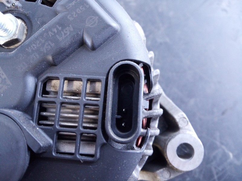 Recambio de alternador para ssangyong rexton w limited 4wd referencia OEM IAM A6711540202  P3-A5-27-3