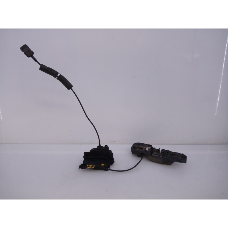Recambio de cerradura puerta trasera izquierda para renault scenic iii dynamique referencia OEM IAM   E1-A1-44-2