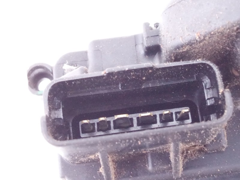 Recambio de cerradura puerta trasera izquierda para renault scenic iii dynamique referencia OEM IAM   E1-A1-44-2