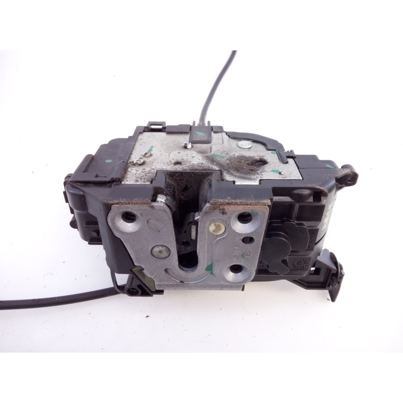 Recambio de cerradura puerta trasera izquierda para renault scenic iii dynamique referencia OEM IAM   E1-A1-44-2