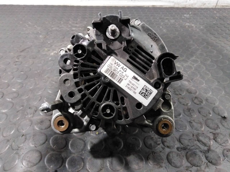Recambio de alternador para seat leon st (5f8) fr advanced referencia OEM IAM 03L903023J TG12C113 P3-A4-14-3