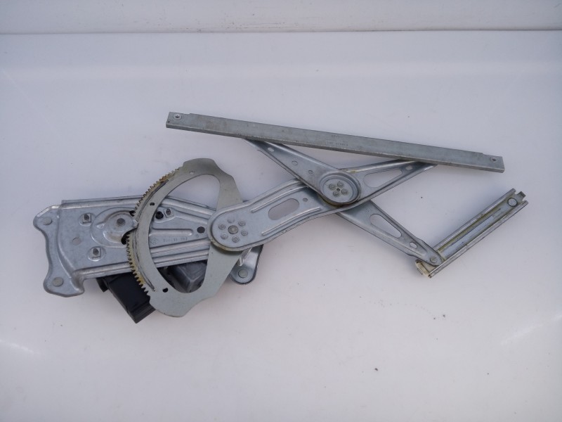 Recambio de elevalunas trasero izquierdo para renault scenic iii dynamique referencia OEM IAM 827310166R  E1-A1-28-1