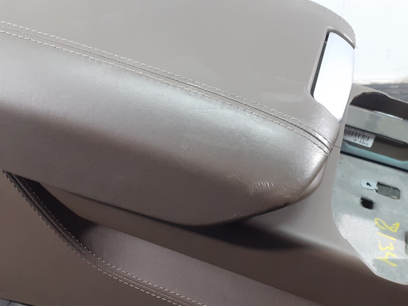 Recambio de consola central para porsche cayenne (typ 92aa) diesel platinum edition referencia OEM IAM 45800001 4580110002 P2-A2