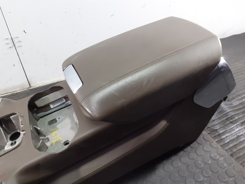 Recambio de consola central para porsche cayenne (typ 92aa) diesel platinum edition referencia OEM IAM 45800001 4580110002 P2-A2