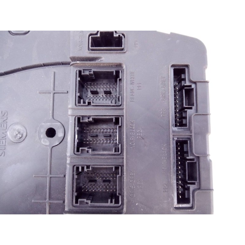 Recambio de caja reles / fusibles para renault scenic ii authentique referencia OEM IAM 8200309693 S118400310 E2-A1-34-3
