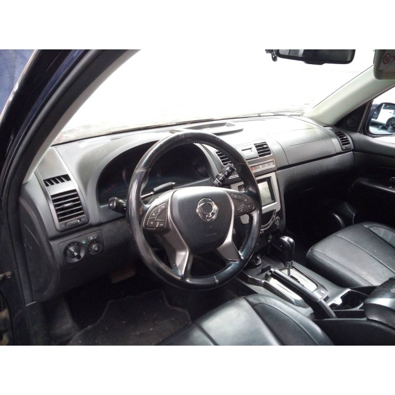 Recambio de salpicadero para ssangyong rexton w limited 4wd referencia OEM IAM   