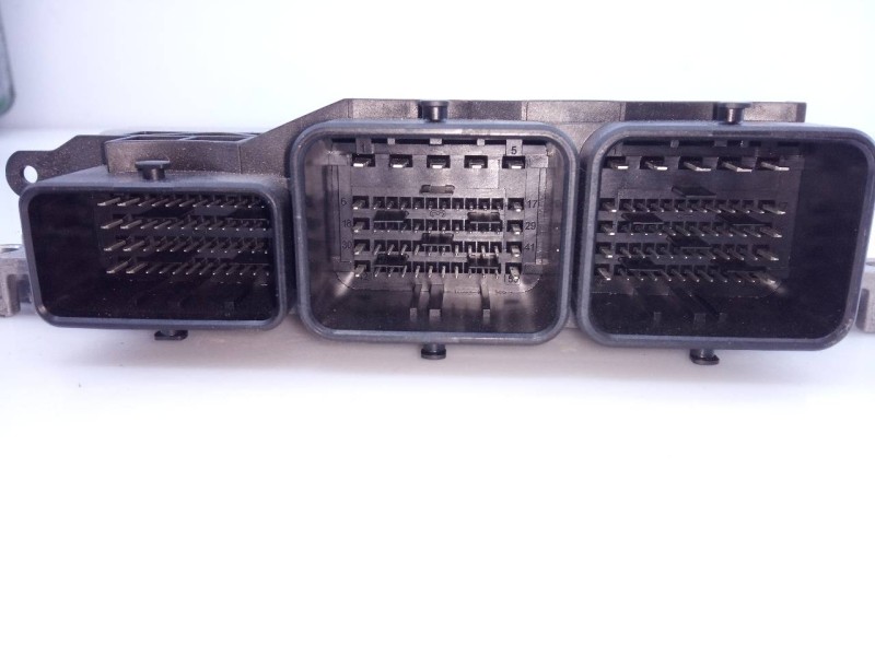 Recambio de centralita motor uce para citroën berlingo cuadro sx referencia OEM IAM 9807885980 0281030546 E3-B2-28-1