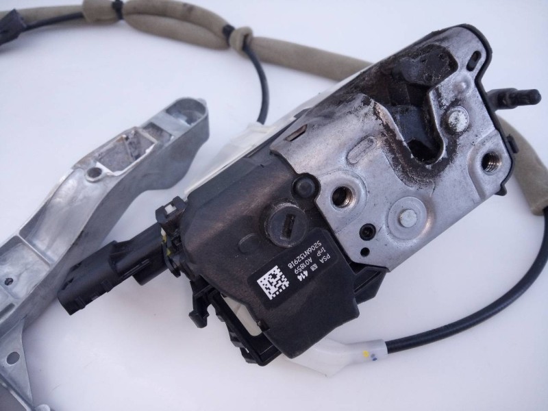 Recambio de cerradura puerta trasera derecha para citroën berlingo cuadro sx referencia OEM IAM   E1-A4-32-2