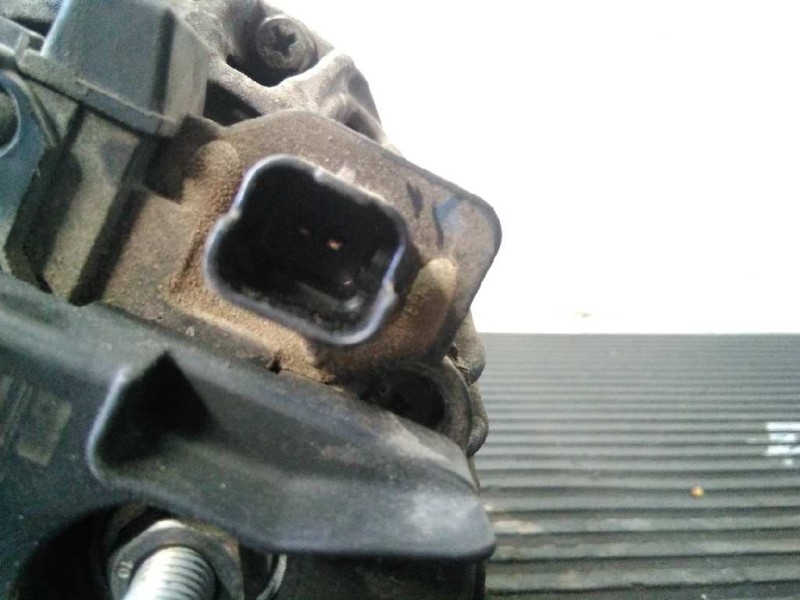 Recambio de alternador para nissan nv 200 (m20) kasten comfort referencia OEM IAM 2310000Q2J 0124525140 P3-A4-15-2