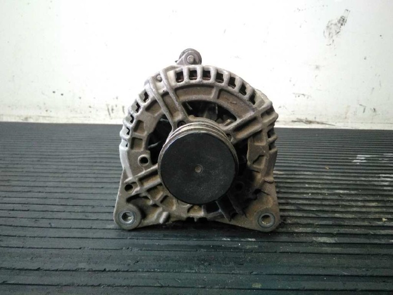 Recambio de alternador para nissan nv 200 (m20) kasten comfort referencia OEM IAM 2310000Q2J 0124525140 P3-A4-15-2