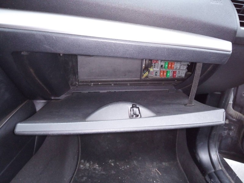 Recambio de guantera para bmw serie 1 berlina (e81/e87) 118d referencia OEM IAM   