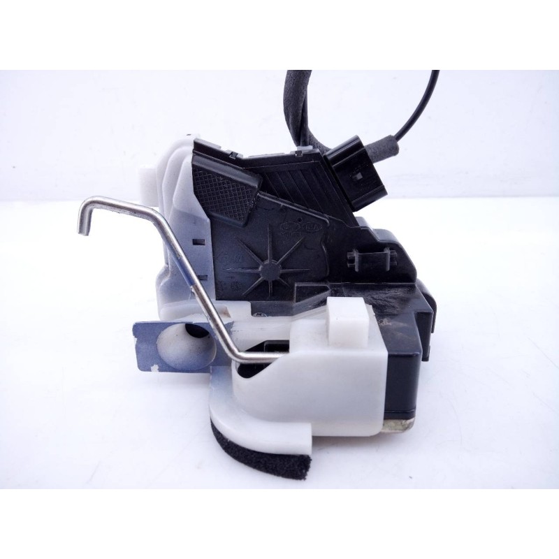 Recambio de cerradura puerta delantera derecha para hyundai i20 trend referencia OEM IAM 81320C8040JKQ  E2-B5-55-1