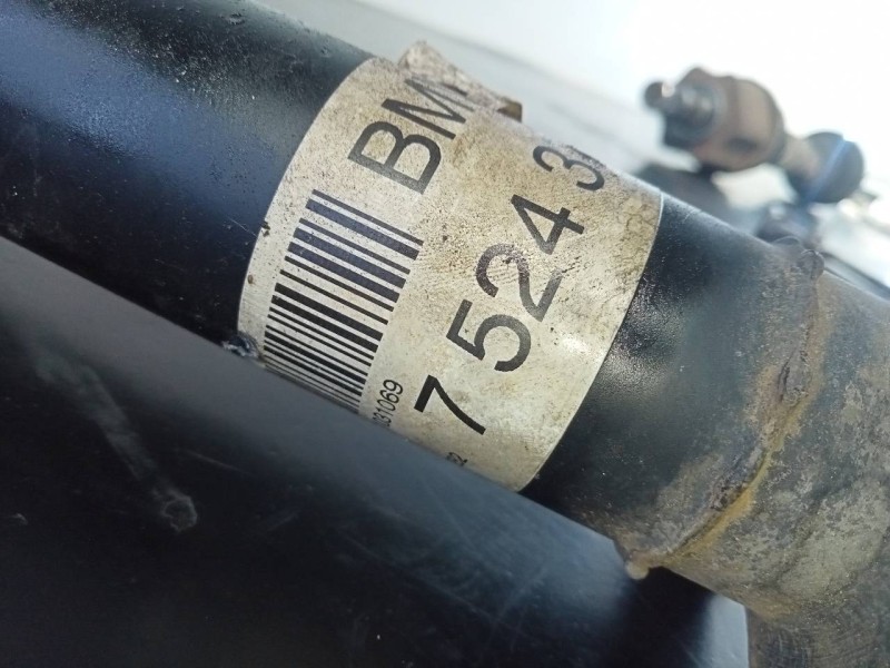 Recambio de transmision central delantera para bmw x5 (e53) 3.0d referencia OEM IAM 7524371A  P1-B6-16