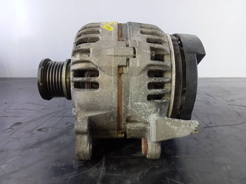 Recambio de alternador para audi a4 ber. (b8) básico referencia OEM IAM 03G903016E  P3-B5-17-3