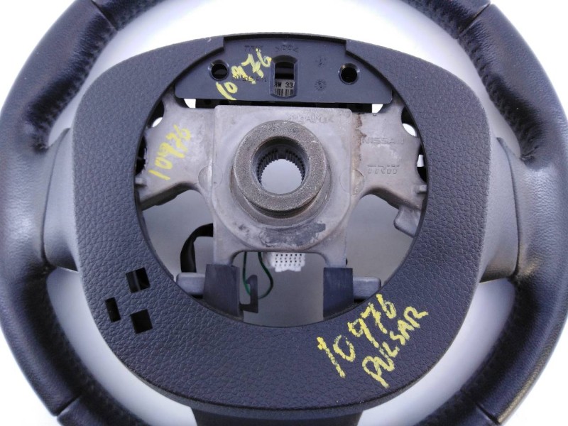 Recambio de volante para nissan pulsar (c13) acenta referencia OEM IAM 143155062 34178105B E3-B4-3-4