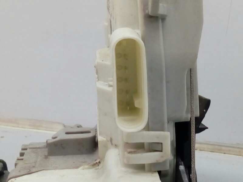 Recambio de cerradura puerta delantera derecha para audi q3 (8ug) design quattro referencia OEM IAM 8J1837016F  E1-B6-28-2