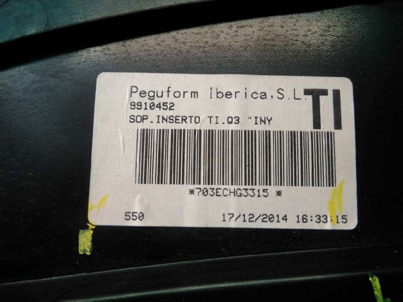 Recambio de guarnecido puerta trasera izquierda para audi q3 (8ug) design quattro referencia OEM IAM W08U08994R2C5PR W08U0899N0L
