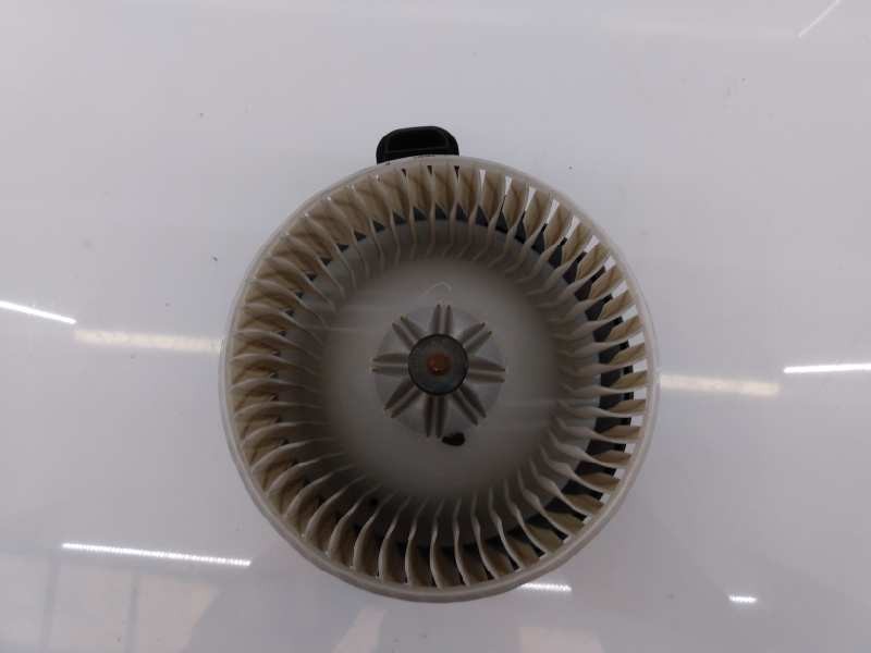 Recambio de ventilador calefaccion para toyota land cruiser (j15) gx referencia OEM IAM 8710360400 1163602840 E3-B2-46-4