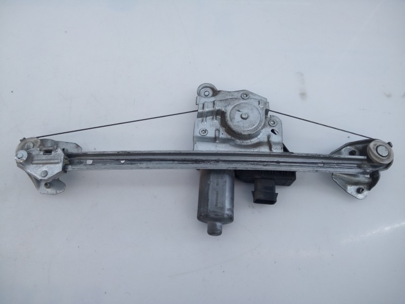 Recambio de elevalunas trasero derecho para opel astra h ber. referencia OEM IAM 994890100 0412002753 E2-B6-65-2