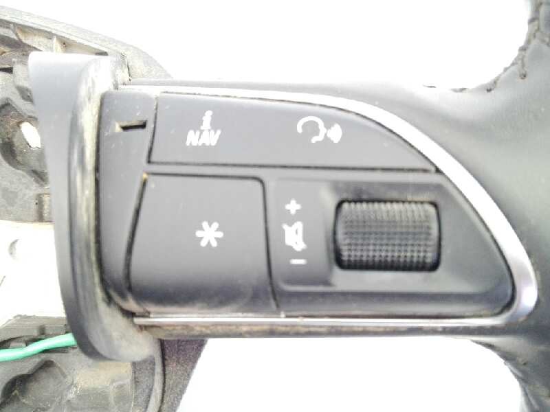 Recambio de volante para audi q3 (8ug) design quattro referencia OEM IAM 8U04T9091T  E1-B6-19-2