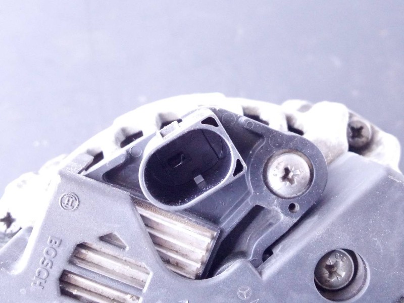 Recambio de alternador para mercedes-benz clase cla (w117) cla referencia OEM IAM A0009063322 0125711028 P3-A6-14-3
