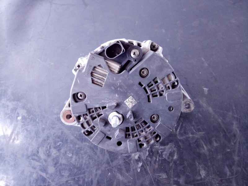 Recambio de alternador para mercedes-benz clase cla (w117) cla referencia OEM IAM A0009063322 0125711028 P3-A6-14-3