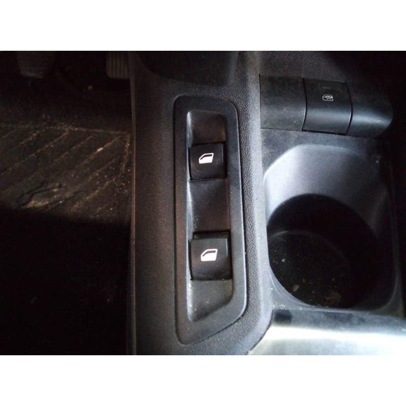 Recambio de mando elevalunas delantero izquierdo para citroën c-elysée shine referencia OEM IAM   